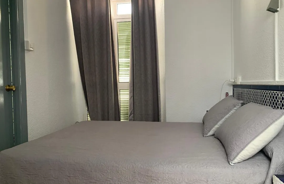 Hostal Alcobia-1